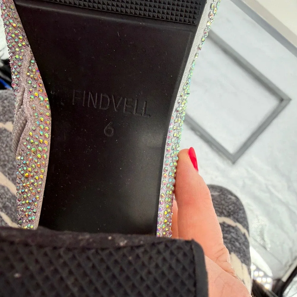 FINDVELL Rhinestone Platform Ankle Boots 6 Silver Iridescent Block Heel Zip Up
